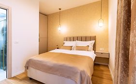 Luxury 2 Bedroom-2 Bathroom Apartment & Studio App With Rooftop Terrace